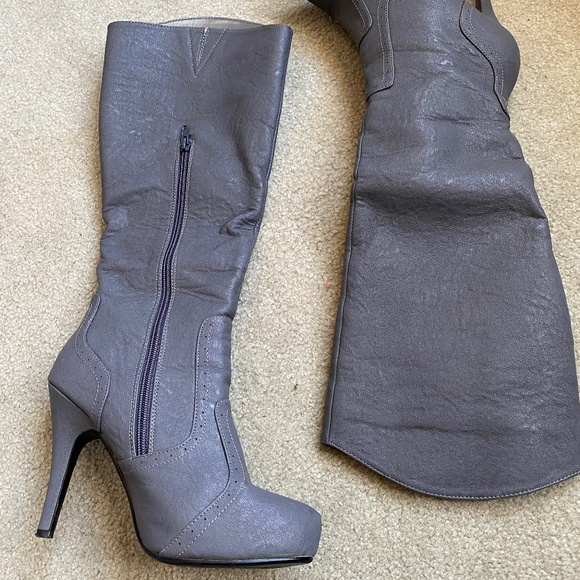 EUC Costa Blanca Grey Vegan Leather Knee-High Boots, Size 38 - Picture 1 of 13